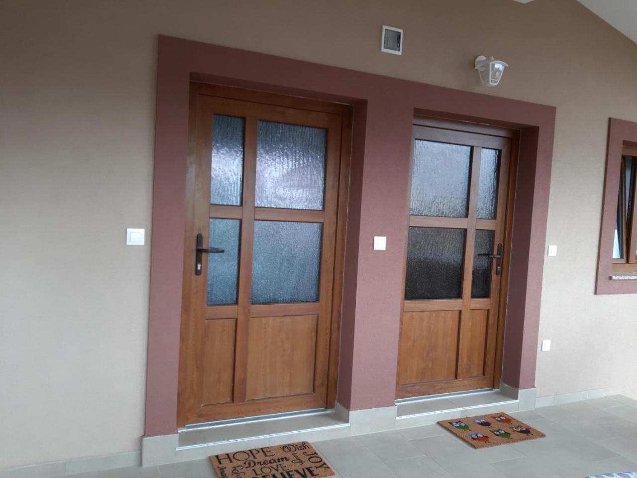 Apartman Deni Peroj Extérieur photo