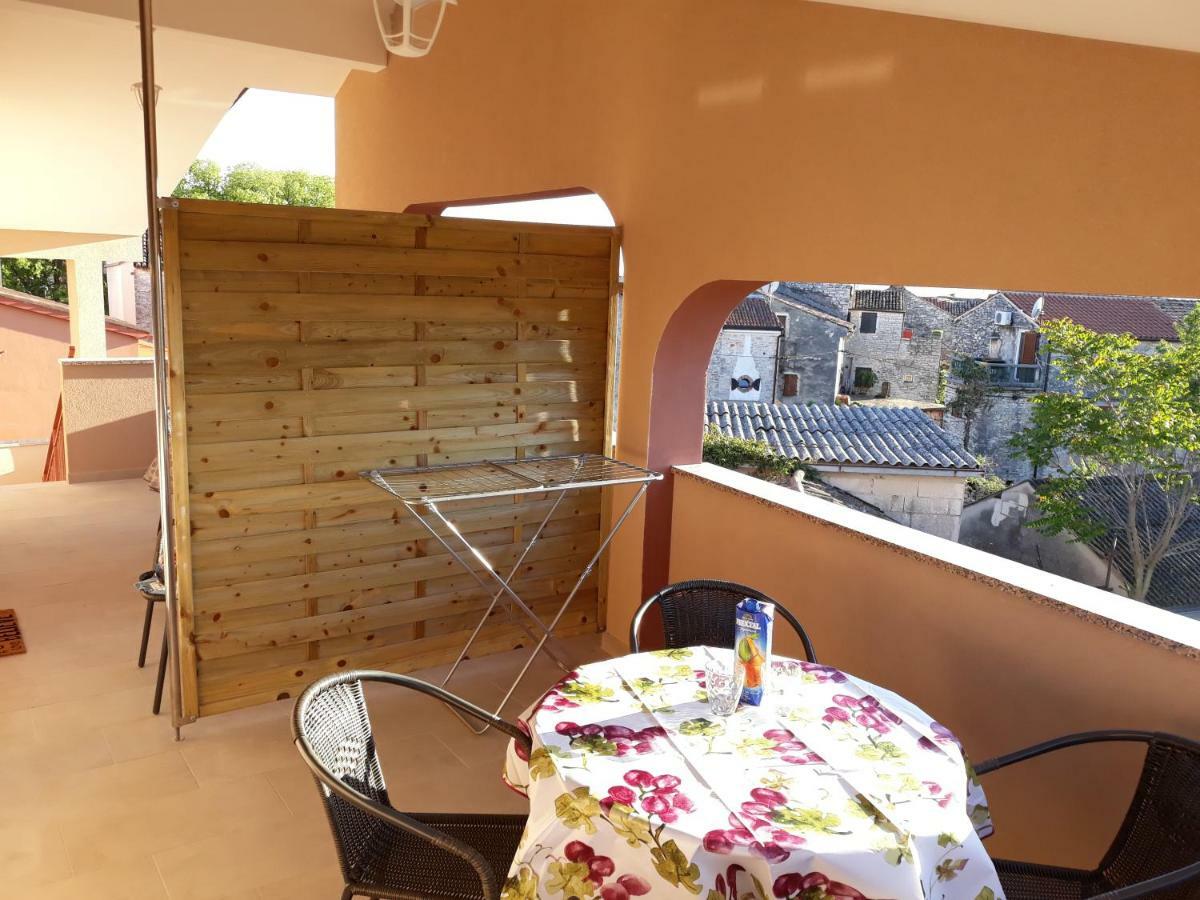 Apartman Deni Peroj Extérieur photo
